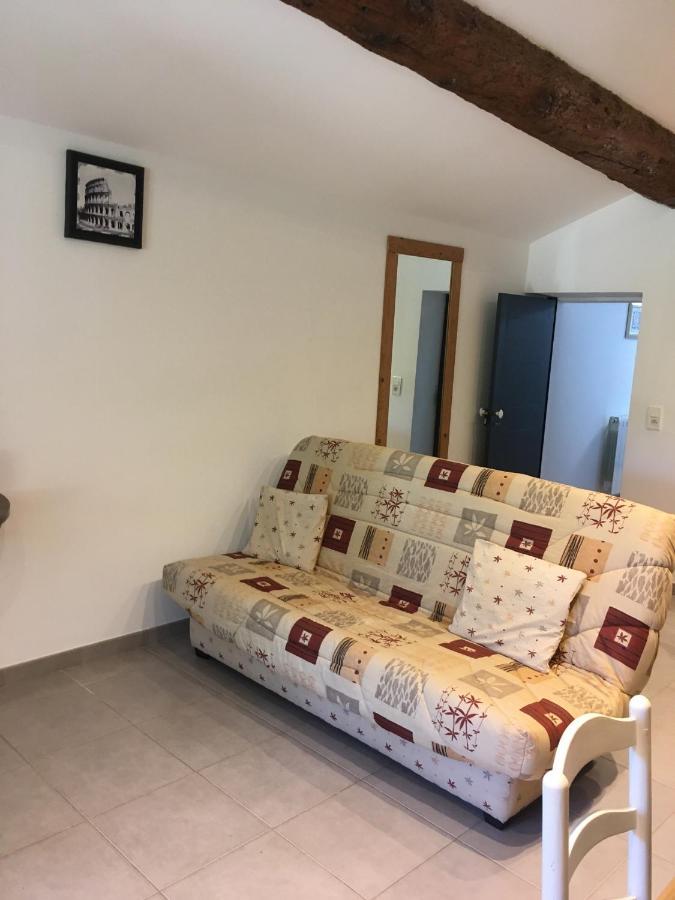 Juste Derriere Chez Nous Villa Boulbon Eksteriør billede